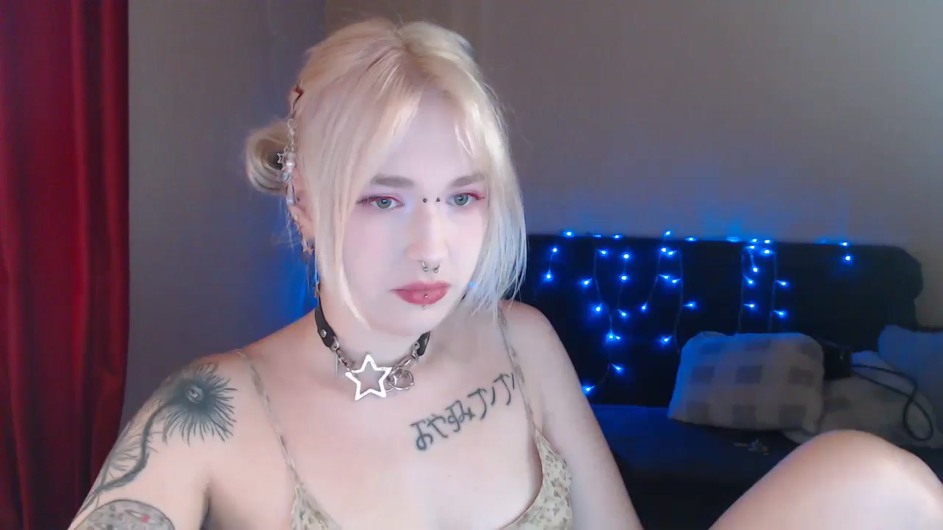 Gallery image thumbnail from Killinna's myfreecams stream on, 07/18/2024, 14:35 image 13 of 20