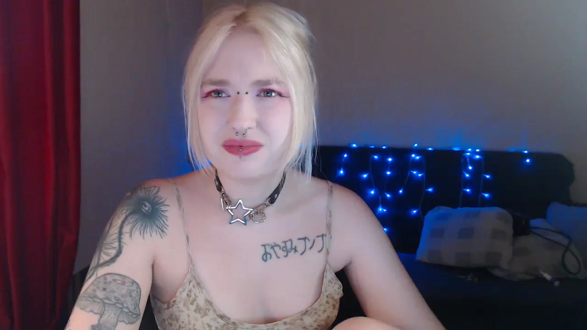 Gallery image thumbnail from Killinna's myfreecams stream on, 07/18/2024, 14:35 image 15 of 20