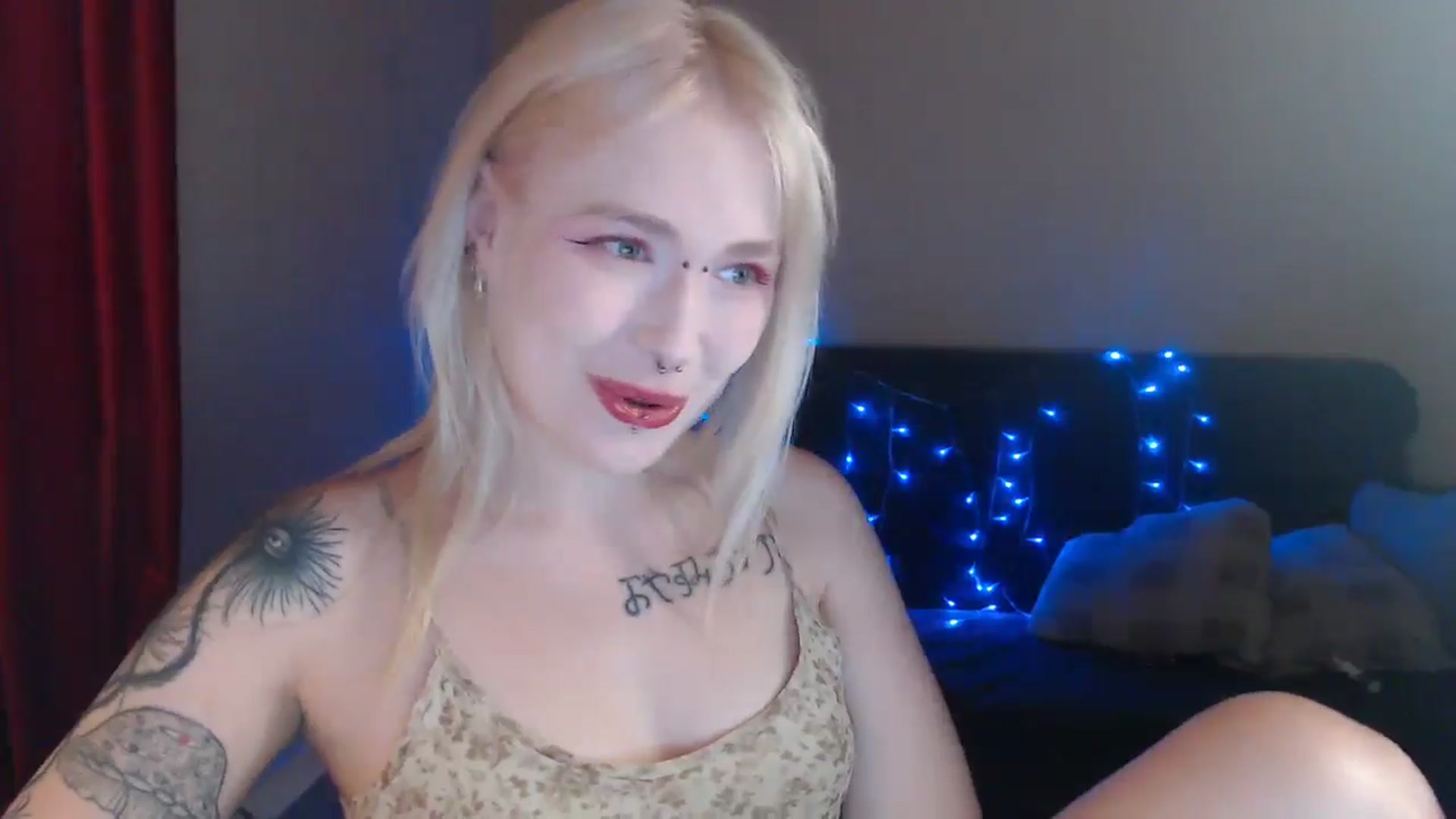 Gallery image thumbnail from Killinna's myfreecams stream on, 07/18/2024, 15:59 image 3 of 20