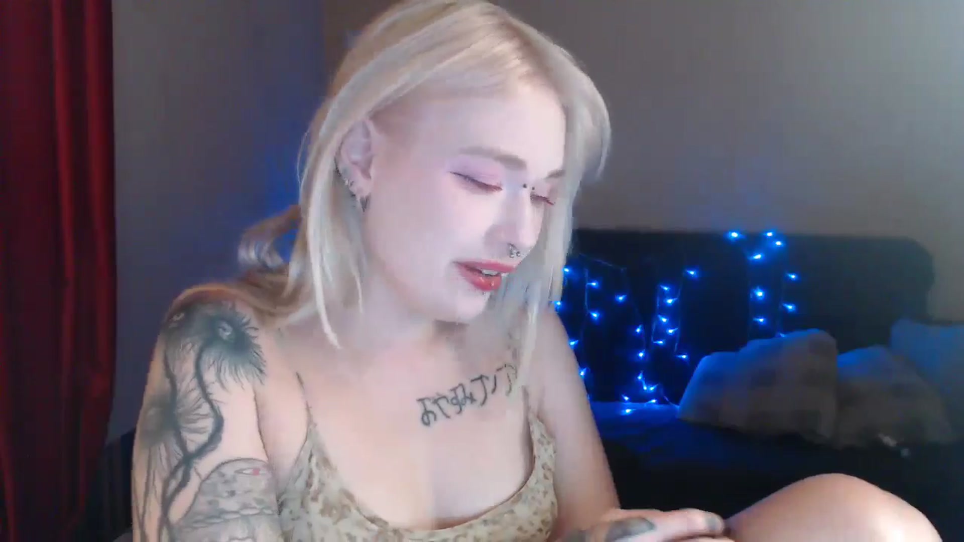 Gallery image thumbnail from Killinna's myfreecams stream on, 07/18/2024, 15:59 image 5 of 20