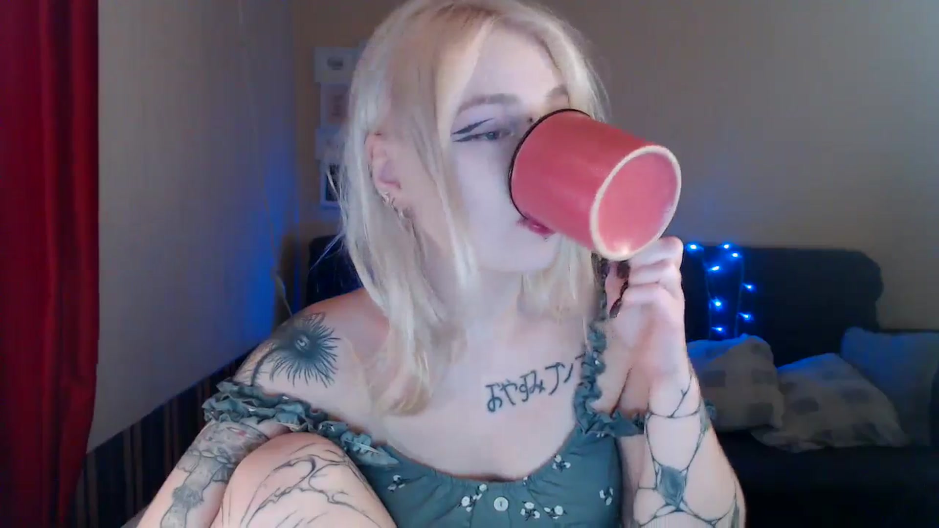 Gallery image thumbnail from Killinna's myfreecams stream on, 07/19/2024, 14:52 image 7 of 20