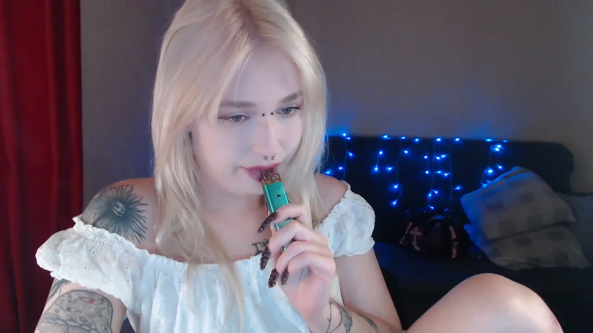 Gallery image thumbnail from Killinna's myfreecams stream on, 07/20/2024, 14:06 image 6 of 20