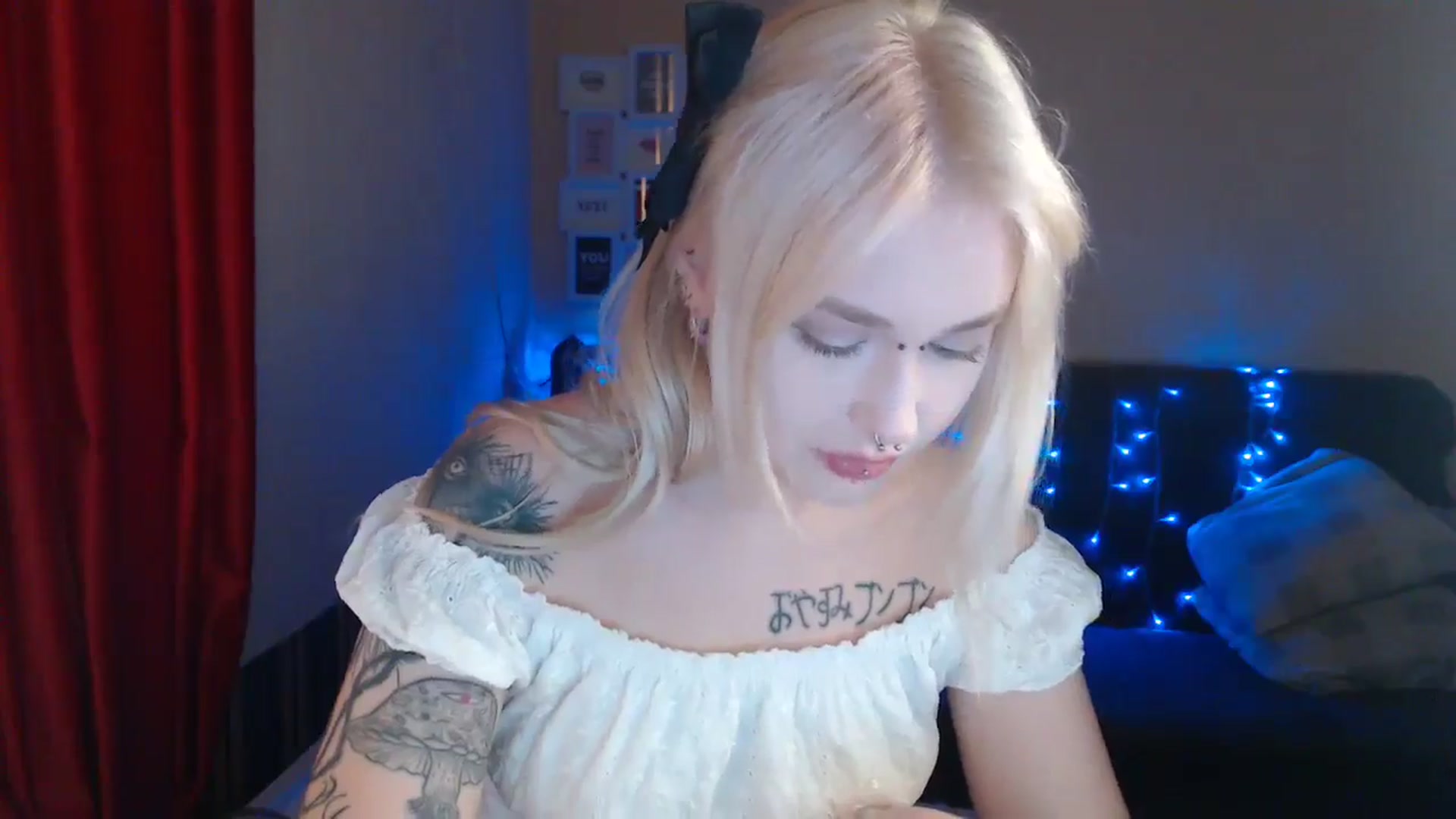 Gallery image thumbnail from Killinna's myfreecams stream on, 07/20/2024, 16:51 image 14 of 20