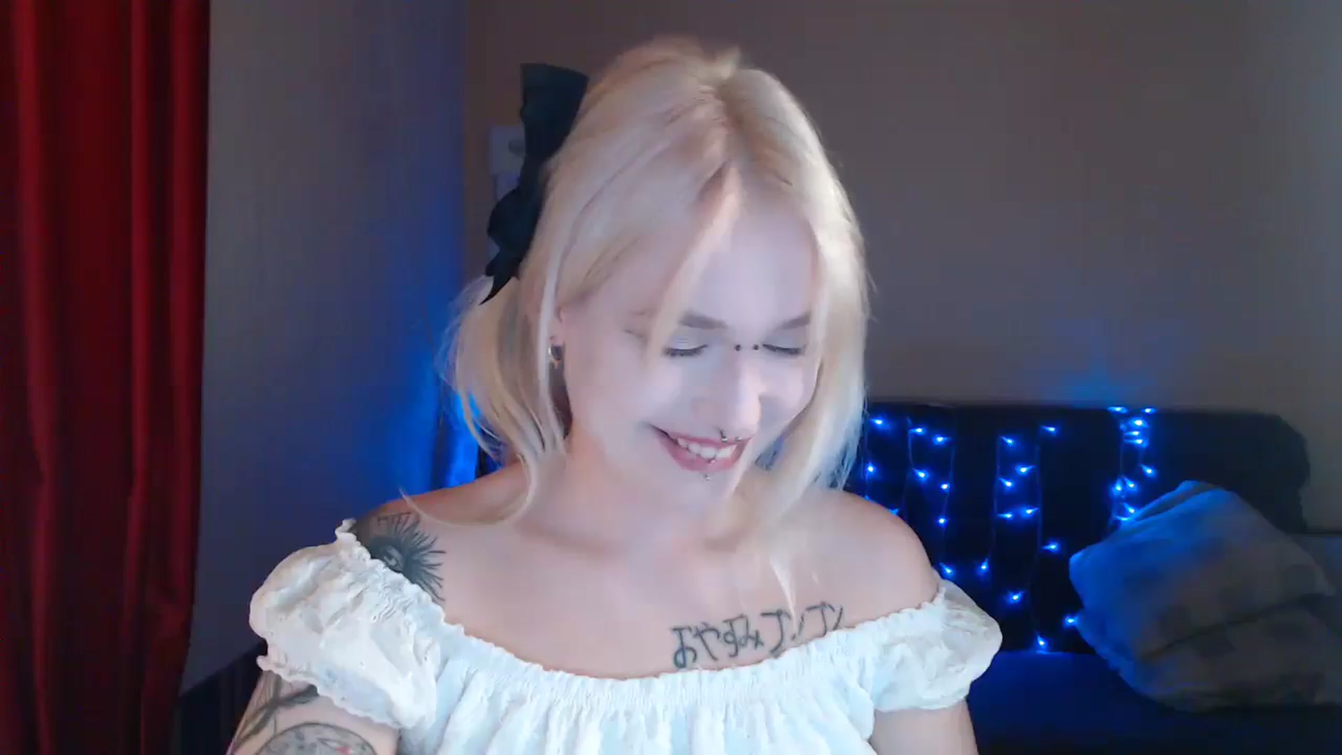 Gallery image thumbnail from Killinna's myfreecams stream on, 07/20/2024, 16:51 image 1 of 20