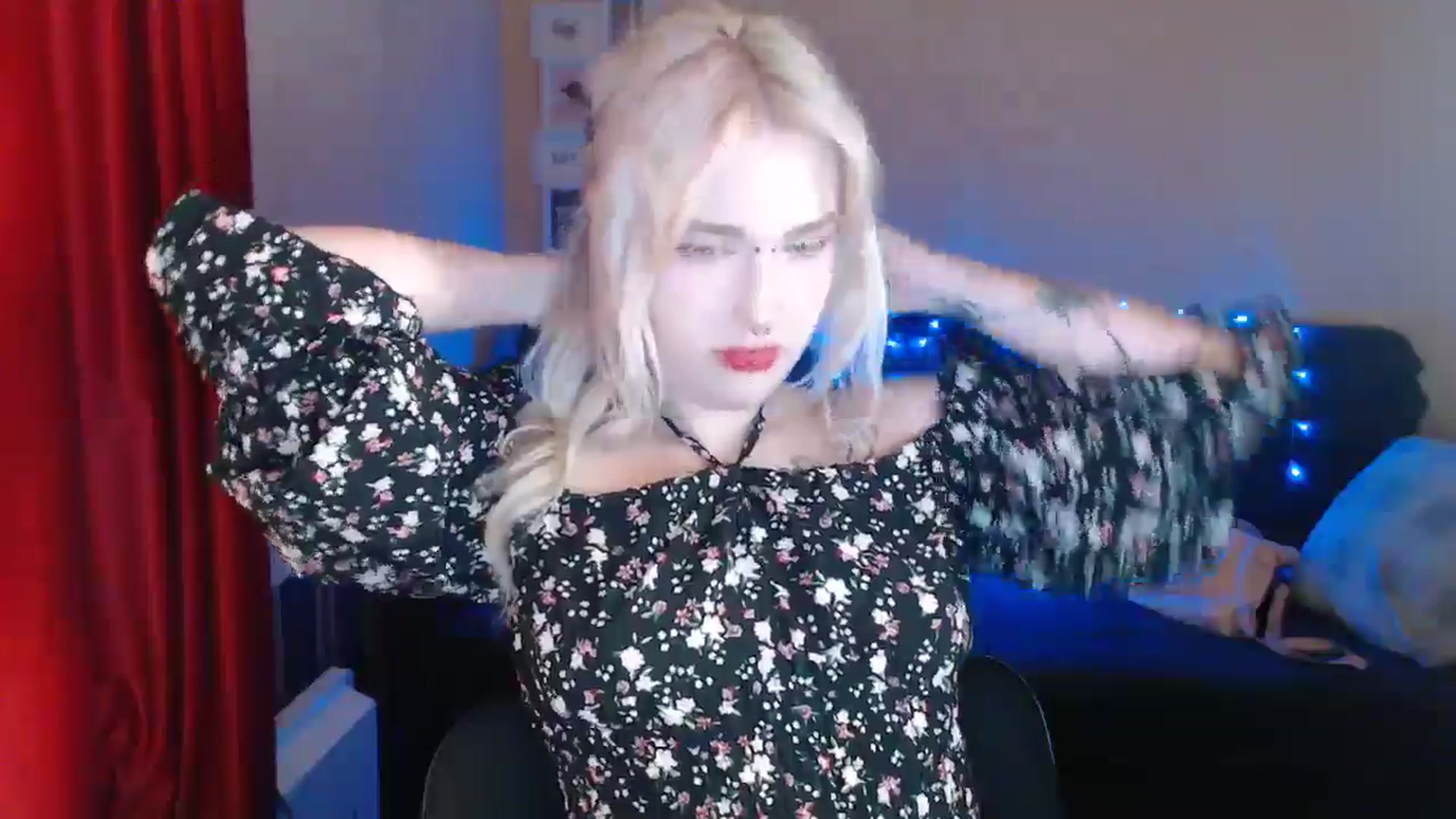 Gallery image thumbnail from Killinna's myfreecams stream on, 07/27/2024, 17:05 image 19 of 20