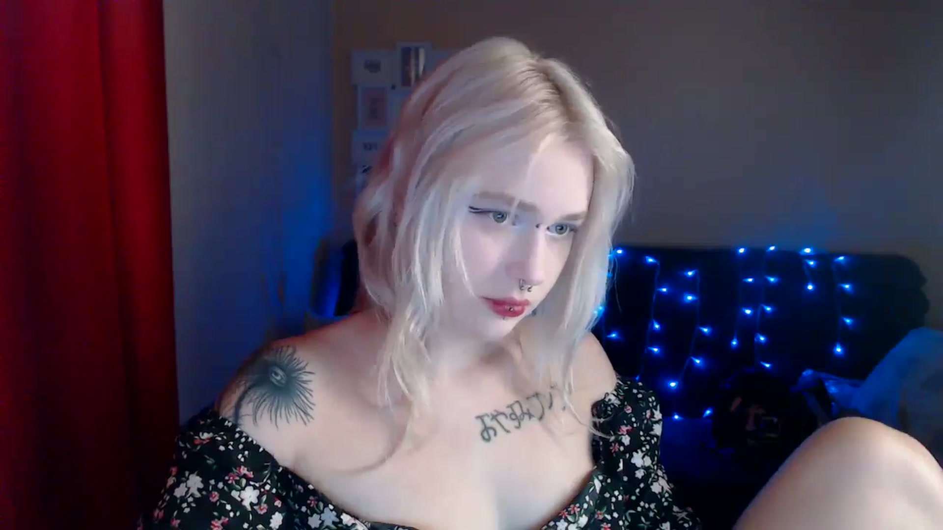 Gallery image thumbnail from Killinna's myfreecams stream on, 07/30/2024, 12:43 image 15 of 20