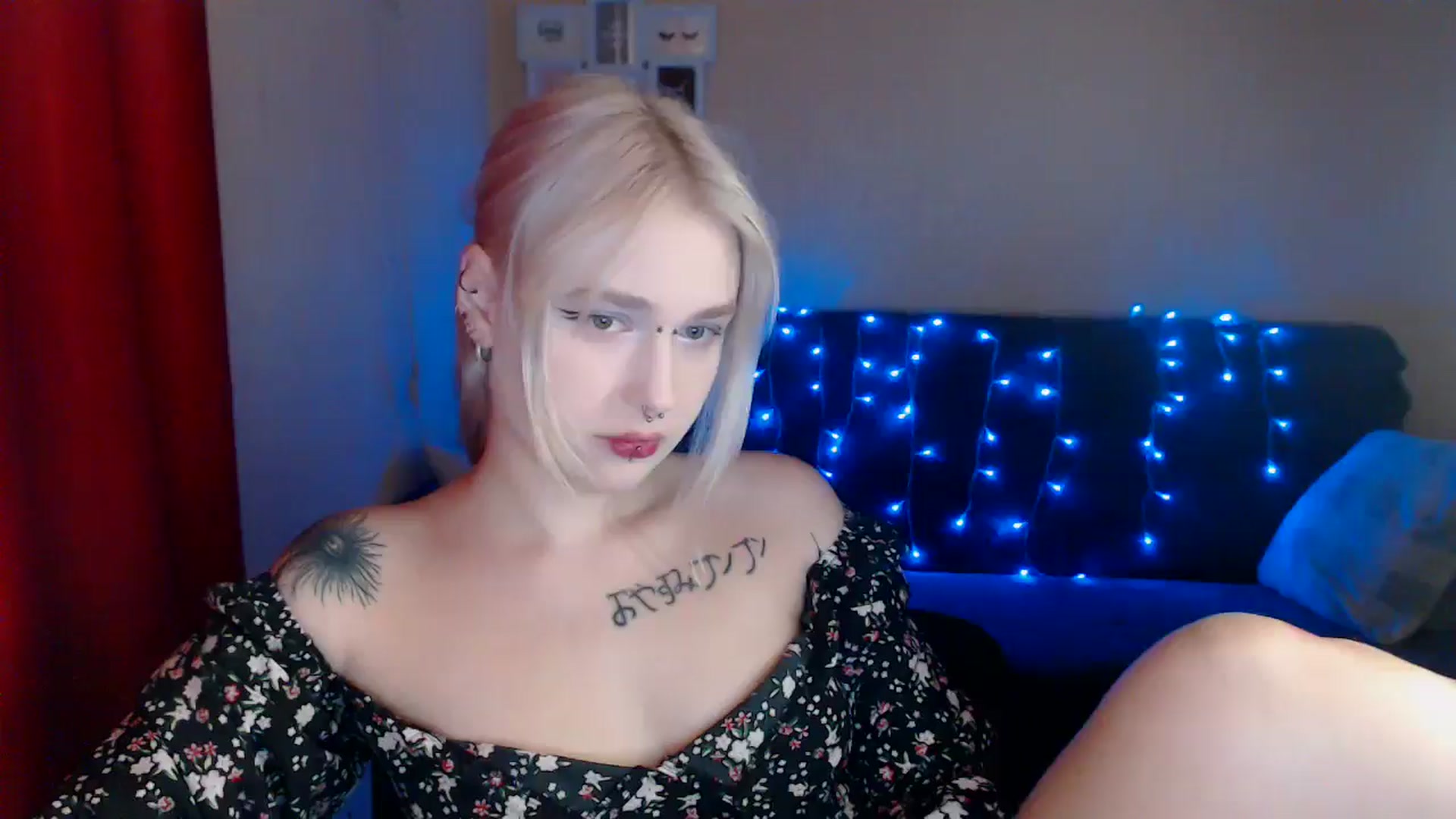 Gallery image thumbnail from Killinna's myfreecams stream on, 07/30/2024, 15:25 image 2 of 20
