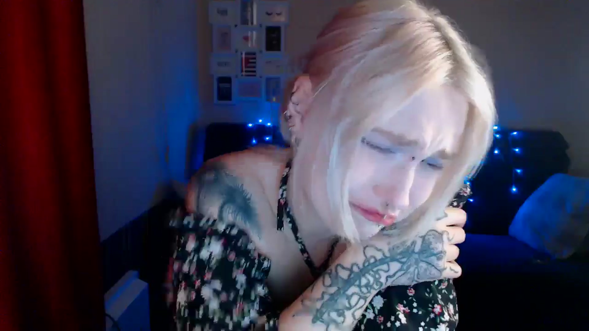 Gallery image thumbnail from Killinna's myfreecams stream on, 07/30/2024, 15:25 image 15 of 20