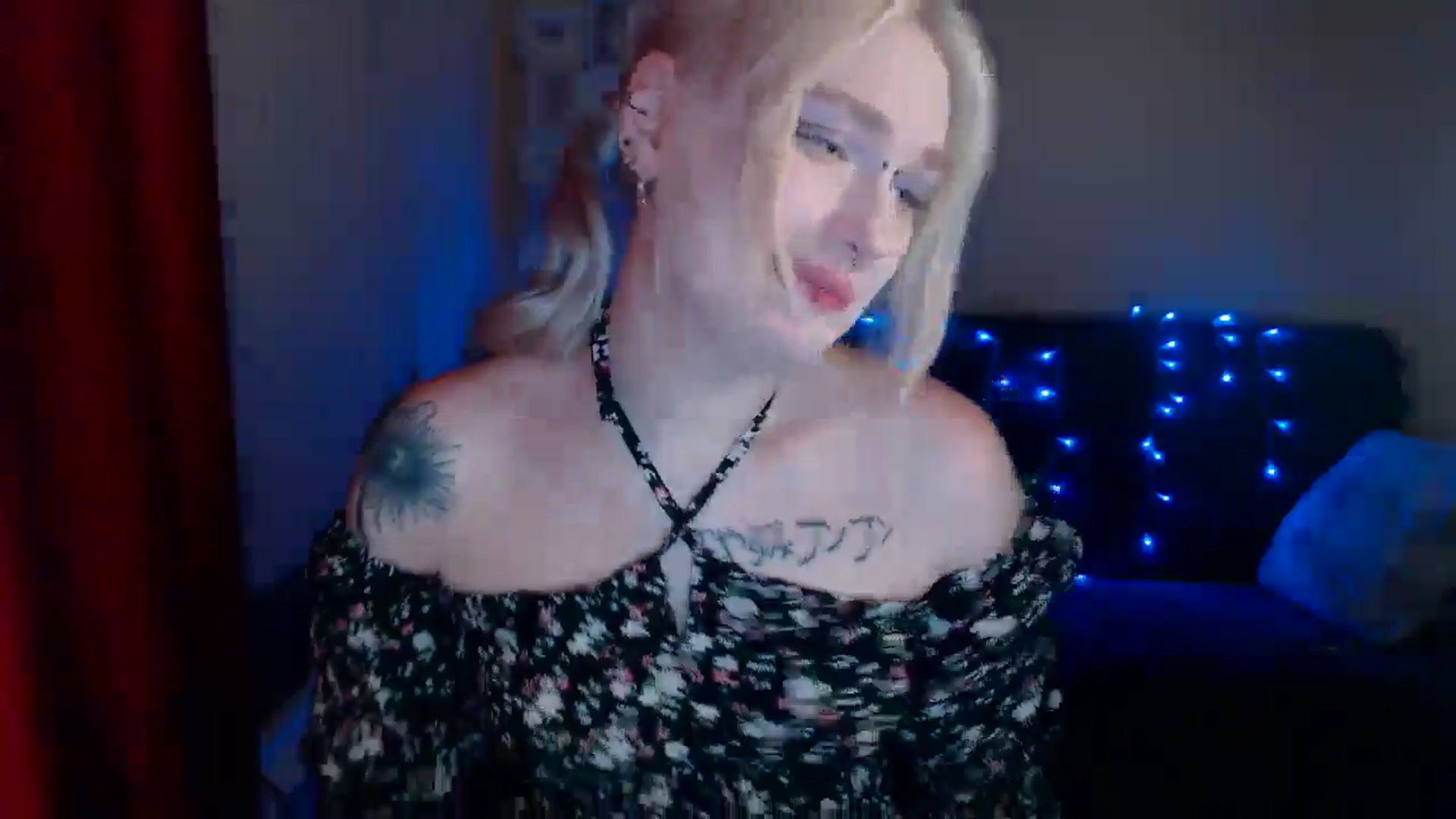 Gallery image thumbnail from Killinna's myfreecams stream on, 07/30/2024, 15:25 image 14 of 20