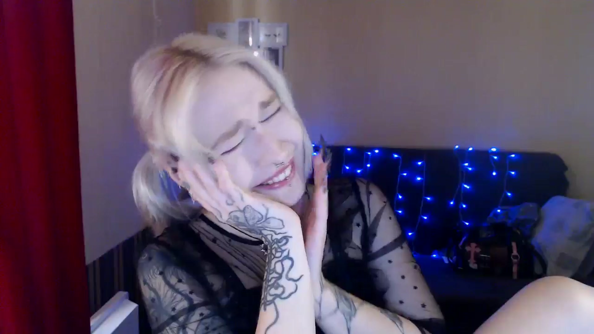 Gallery image thumbnail from Killinna's myfreecams stream on, 07/31/2024, 14:10 image 9 of 20