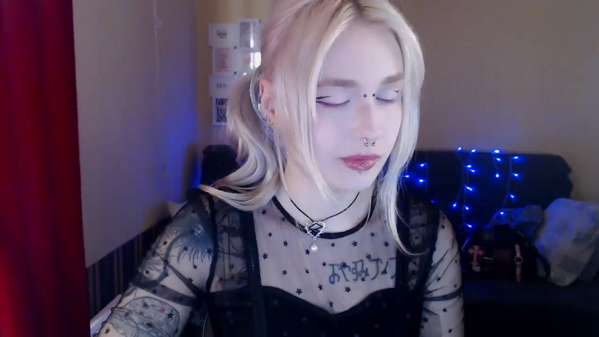 Gallery image thumbnail from Killinna's myfreecams stream on, 07/31/2024, 14:10 image 3 of 20