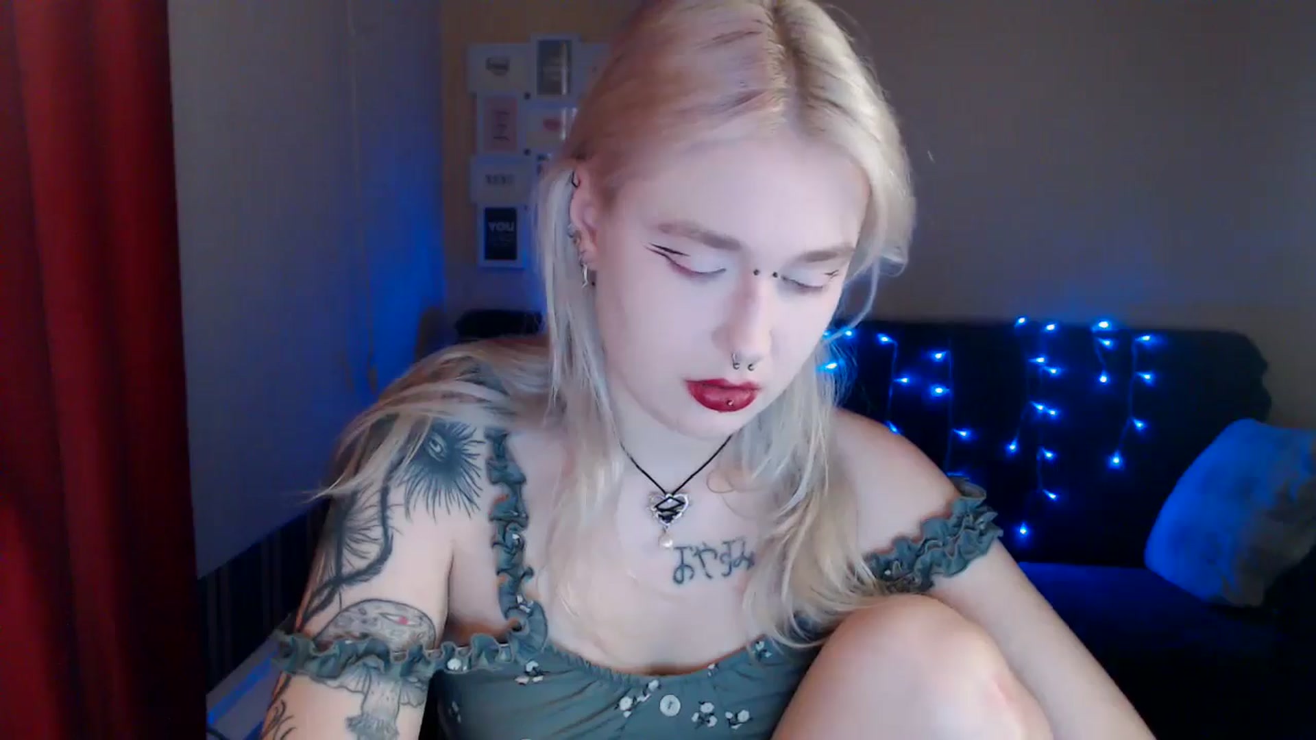 Gallery image thumbnail from Killinna's myfreecams stream on, 07/31/2024, 16:55 image 3 of 20