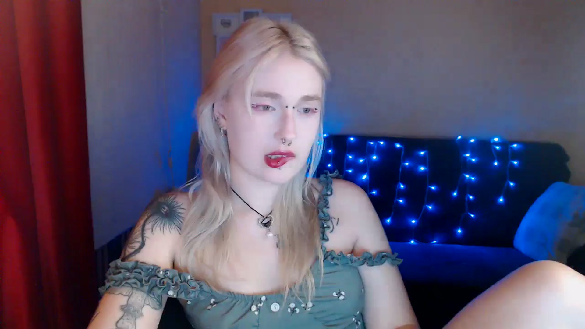 Gallery image thumbnail from Killinna's myfreecams stream on, 07/31/2024, 16:55 image 19 of 20