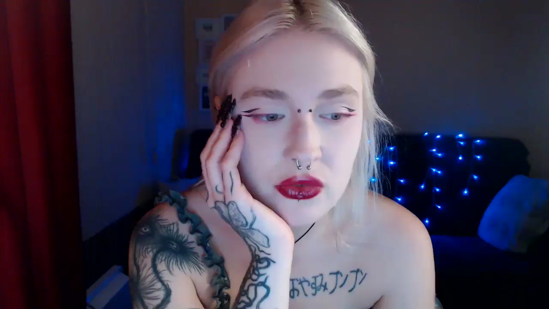 Gallery image thumbnail from Killinna's myfreecams stream on, 07/31/2024, 16:55 image 2 of 20