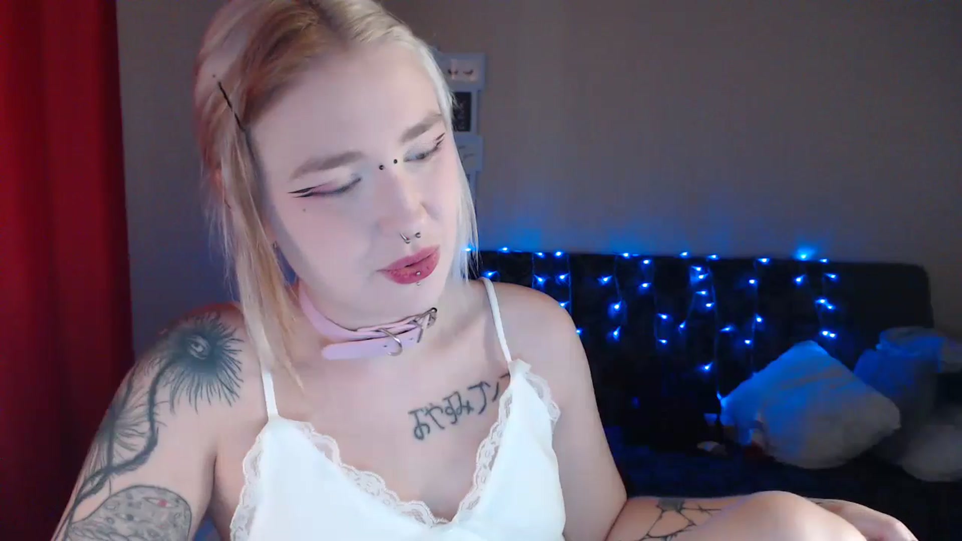 Gallery image thumbnail from Killinna's myfreecams stream on, 08/31/2024, 13:05 image 18 of 20