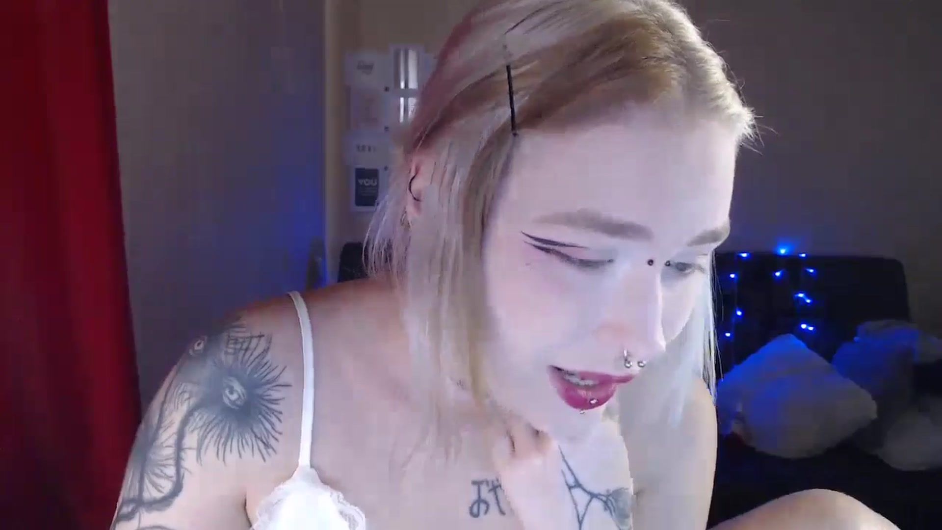 Gallery image thumbnail from Killinna's myfreecams stream on, 08/31/2024, 13:05 image 7 of 20
