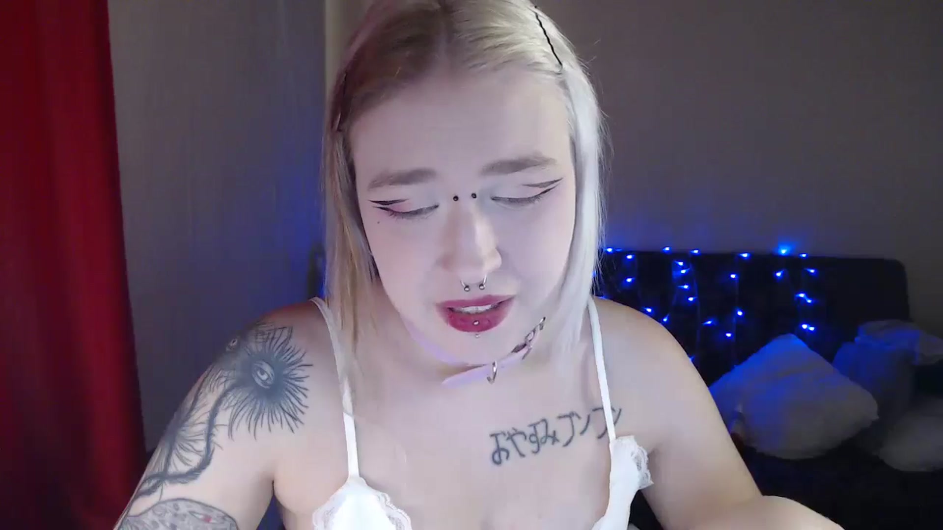 Gallery image thumbnail from Killinna's myfreecams stream on, 08/31/2024, 13:05 image 8 of 20