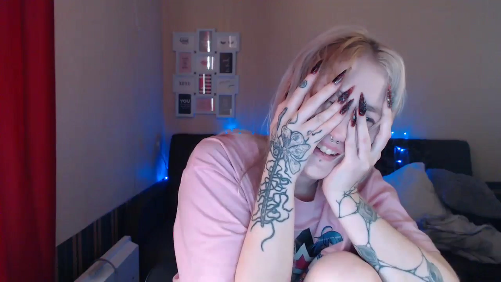 Gallery image thumbnail from Killinna's myfreecams stream on, 09/15/2024, 13:11 image 11 of 20