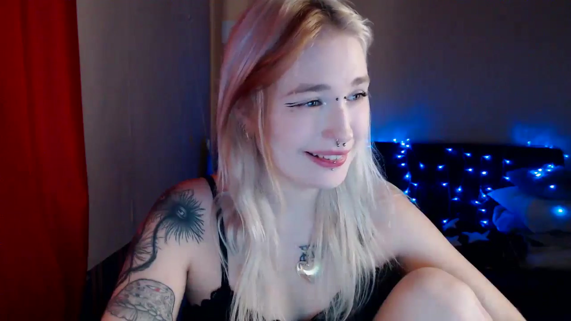 Gallery image thumbnail from Killinna's myfreecams stream on, 09/26/2024, 14:01 image 16 of 20