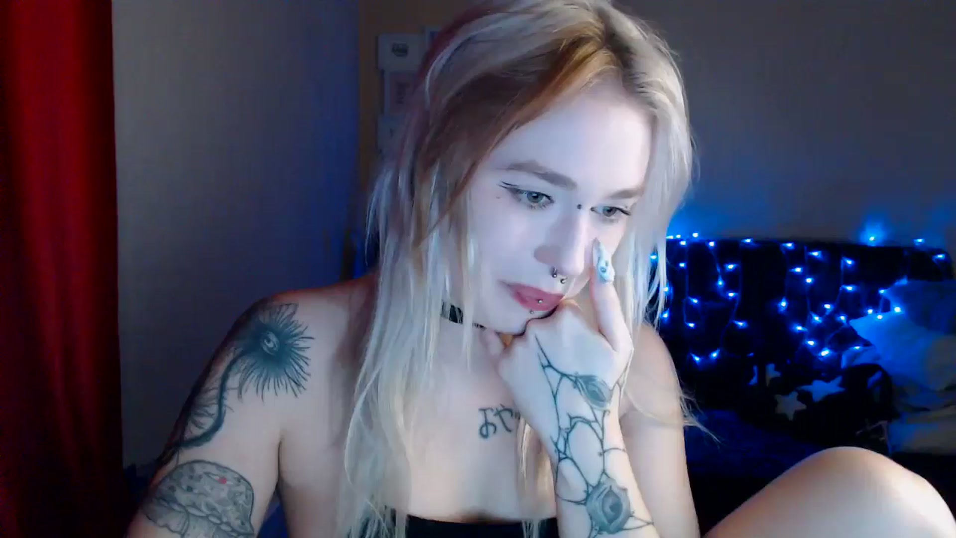 Gallery image thumbnail from Killinna's myfreecams stream on, 09/29/2024, 15:00 image 12 of 20