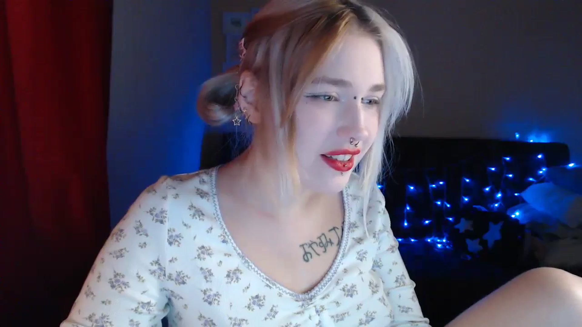 Gallery image thumbnail from Killinna's myfreecams stream on, 10/09/2024, 14:49 image 6 of 20