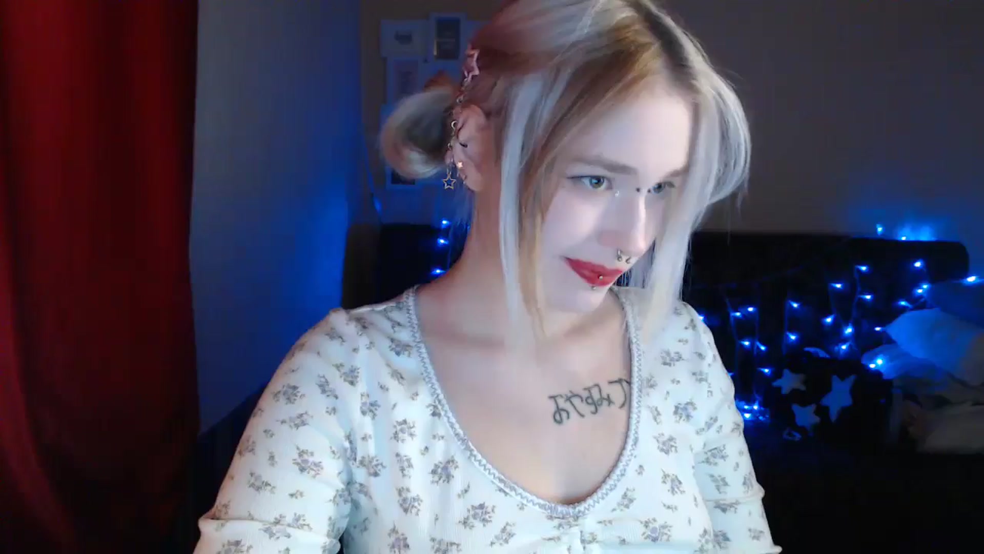 Gallery image thumbnail from Killinna's myfreecams stream on, 10/09/2024, 14:49 image 14 of 20