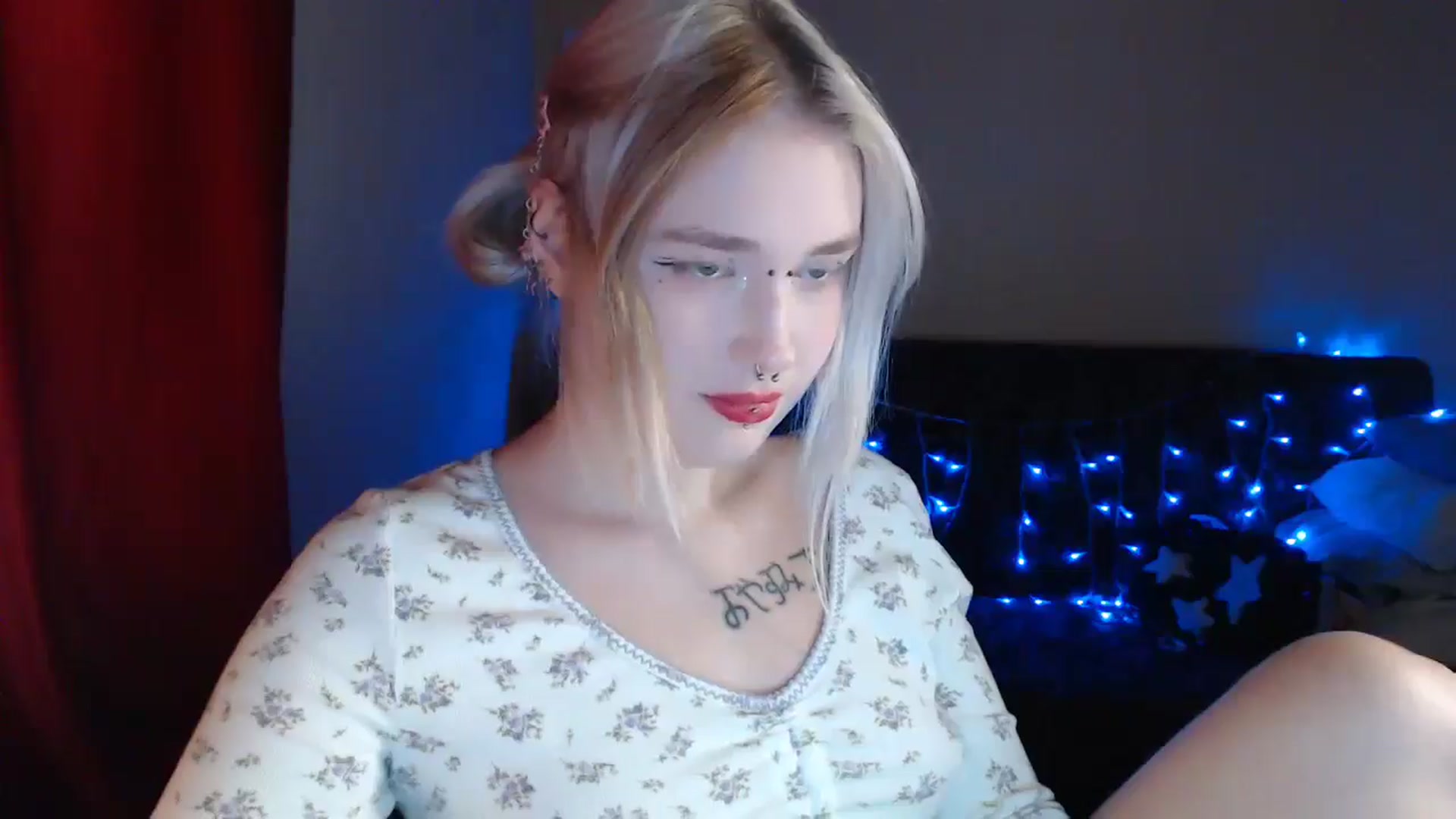 Gallery image thumbnail from Killinna's myfreecams stream on, 10/09/2024, 14:49 image 17 of 20