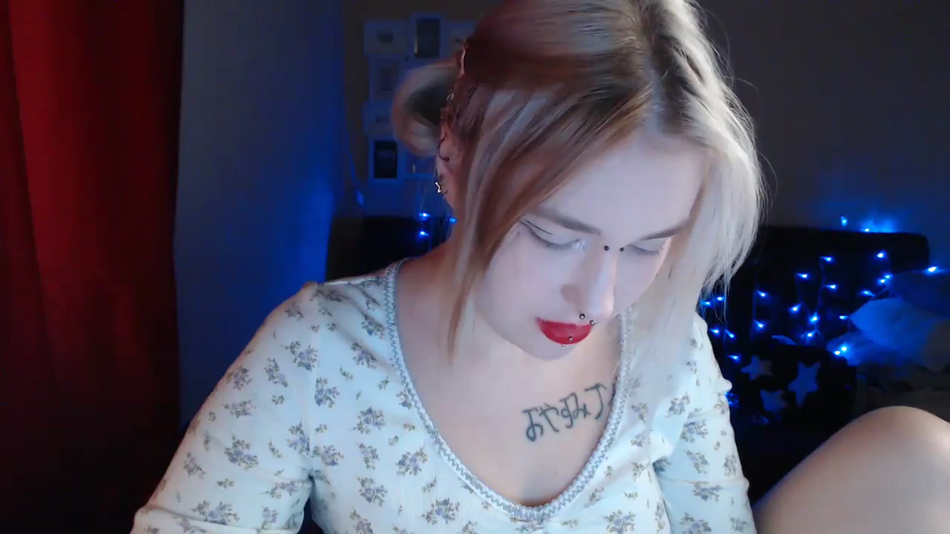 Gallery image thumbnail from Killinna's myfreecams stream on, 10/09/2024, 14:49 image 4 of 20
