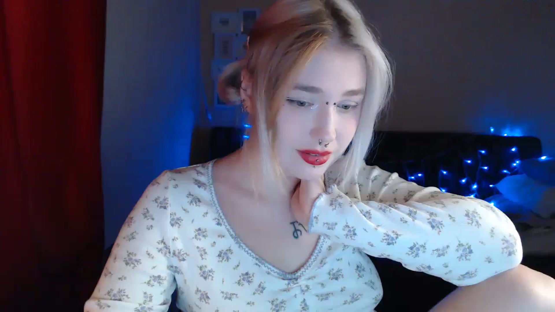Gallery image thumbnail from Killinna's myfreecams stream on, 10/09/2024, 14:49 image 7 of 20