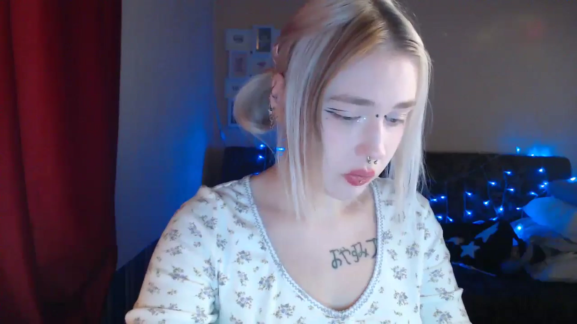 Gallery image thumbnail from Killinna's myfreecams stream on, 10/09/2024, 16:24 image 7 of 20