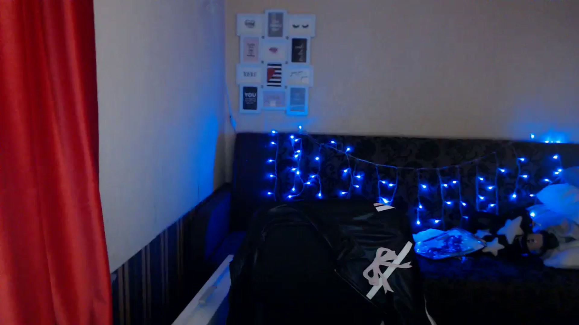 Gallery image thumbnail from Killinna's myfreecams stream on, 10/11/2024, 15:03 image 3 of 20