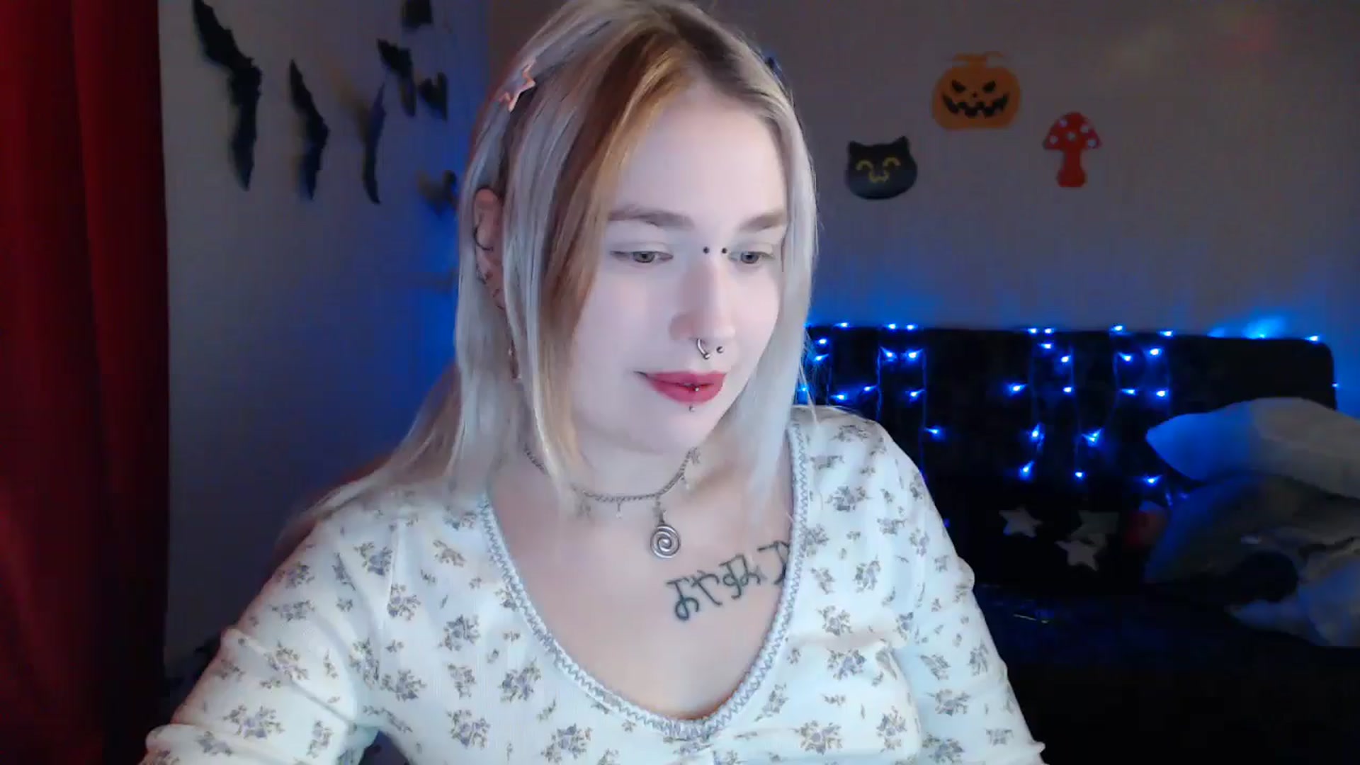 Gallery image thumbnail from Killinna's myfreecams stream on, 10/13/2024, 15:06 image 1 of 20