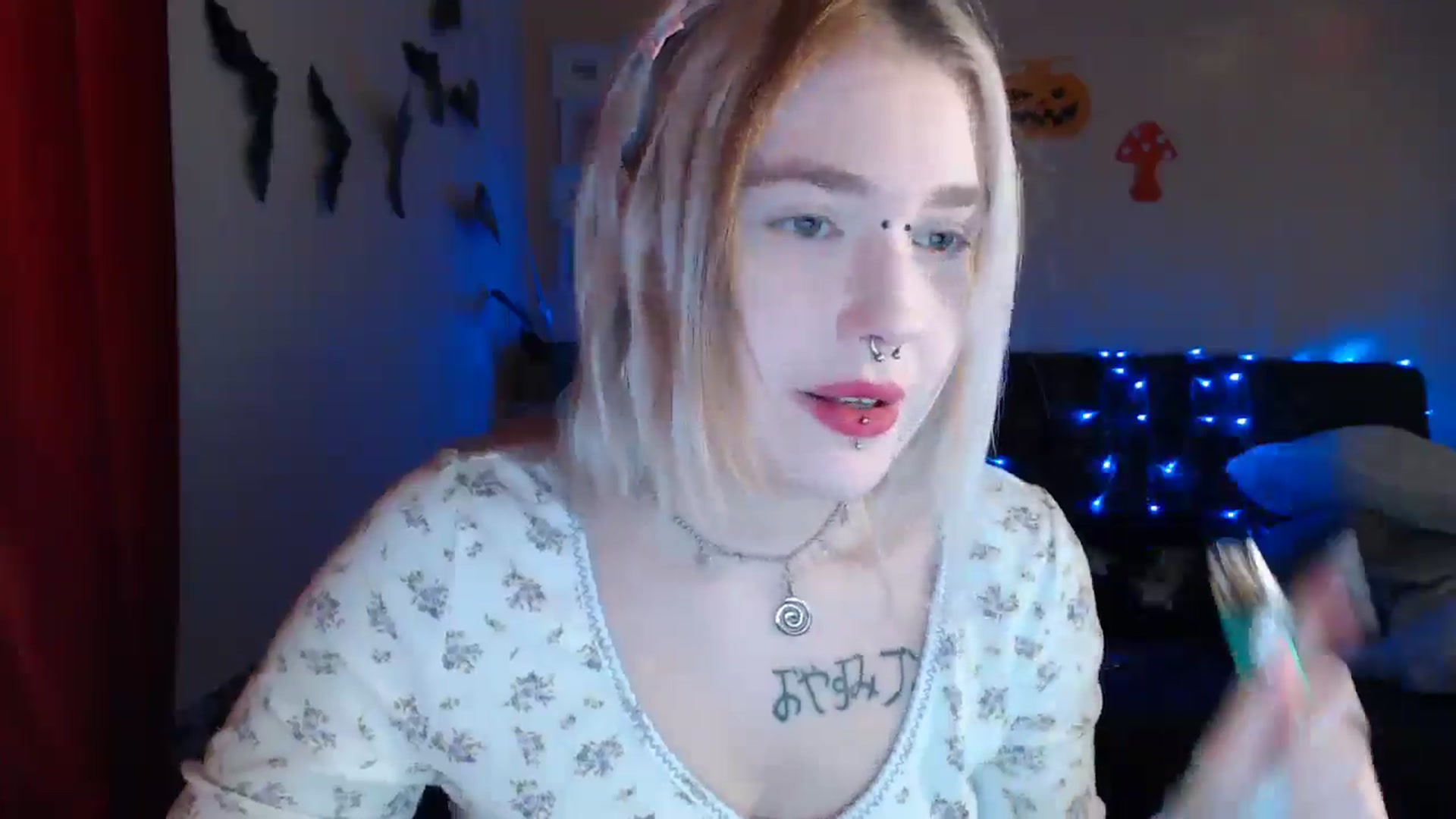 Gallery image thumbnail from Killinna's myfreecams stream on, 10/13/2024, 15:06 image 5 of 20