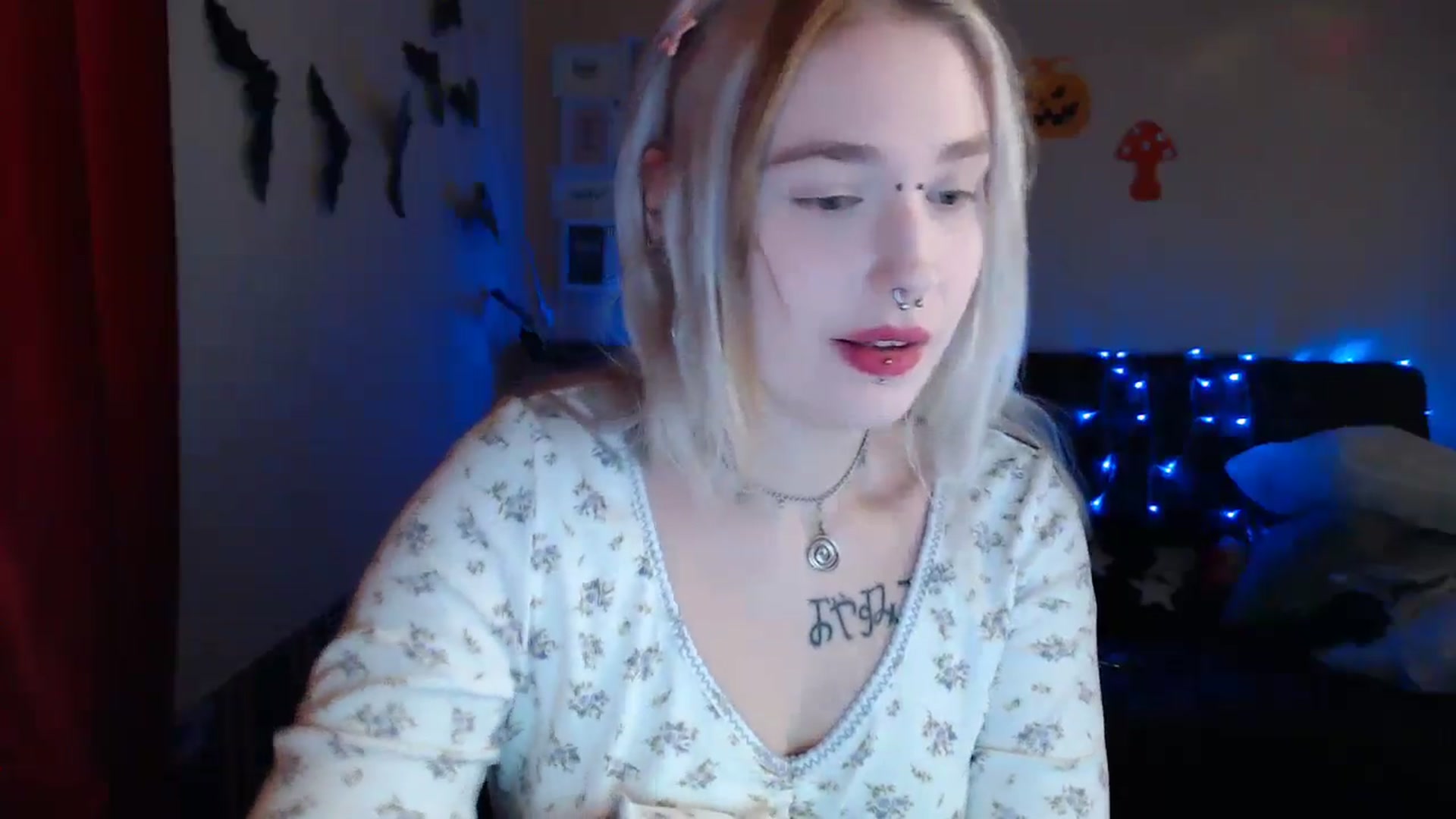 Gallery image thumbnail from Killinna's myfreecams stream on, 10/13/2024, 15:06 image 6 of 20