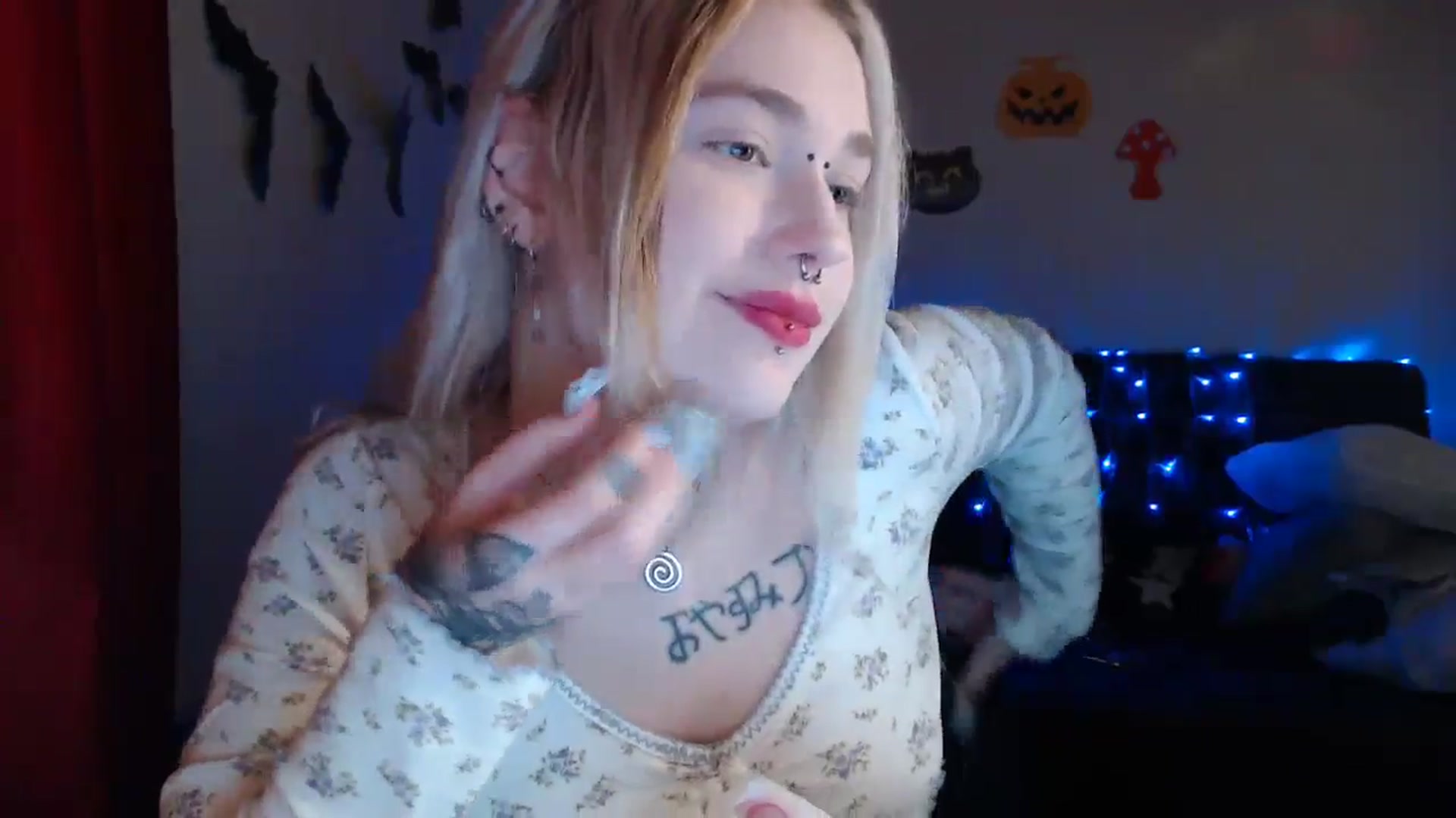 Gallery image thumbnail from Killinna's myfreecams stream on, 10/13/2024, 15:06 image 10 of 20