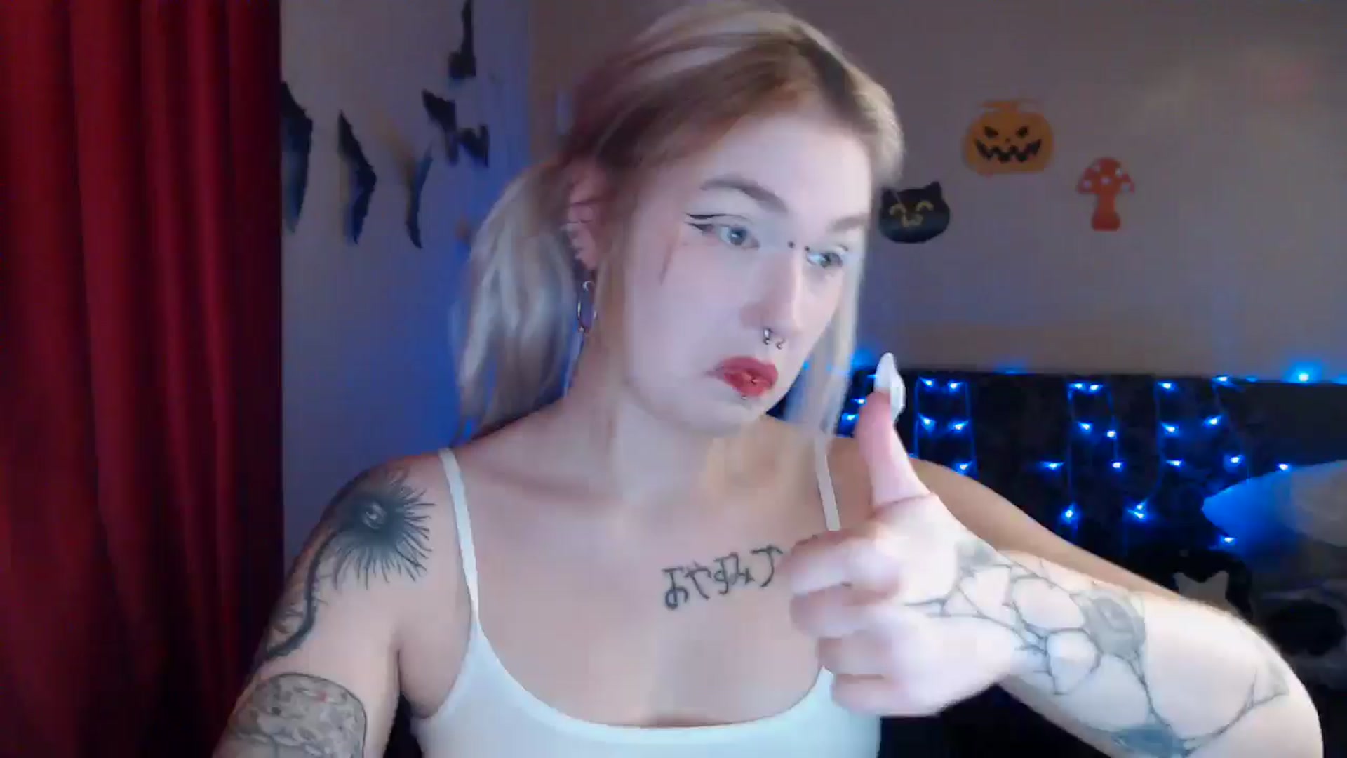 Gallery image thumbnail from Killinna's myfreecams stream on, 10/15/2024, 15:01 image 13 of 20