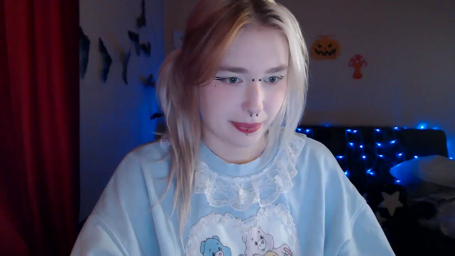Gallery image thumbnail from Killinna's myfreecams stream on, 10/15/2024, 15:01 image 2 of 20