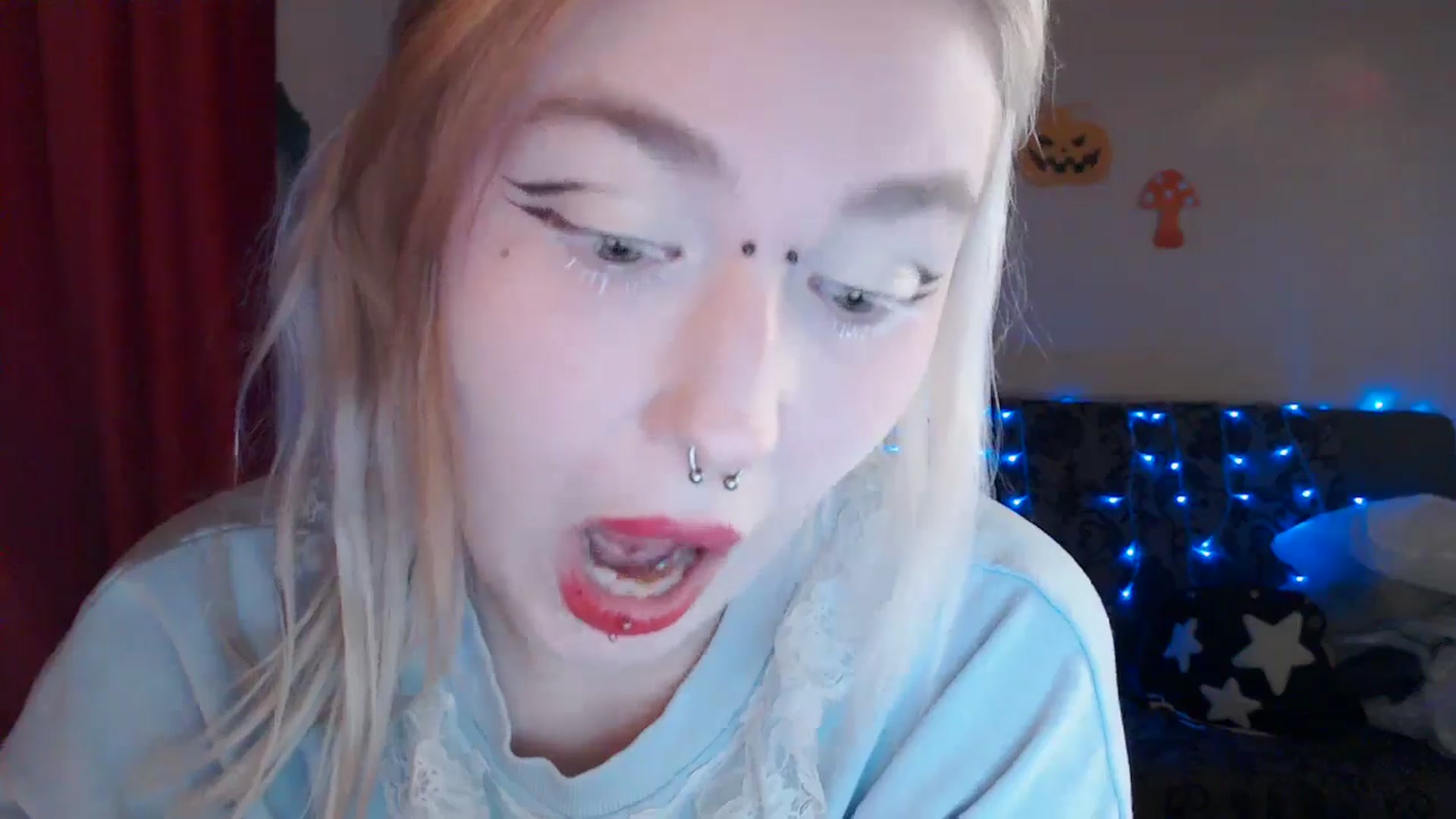 Gallery image thumbnail from Killinna's myfreecams stream on, 10/15/2024, 15:01 image 12 of 20