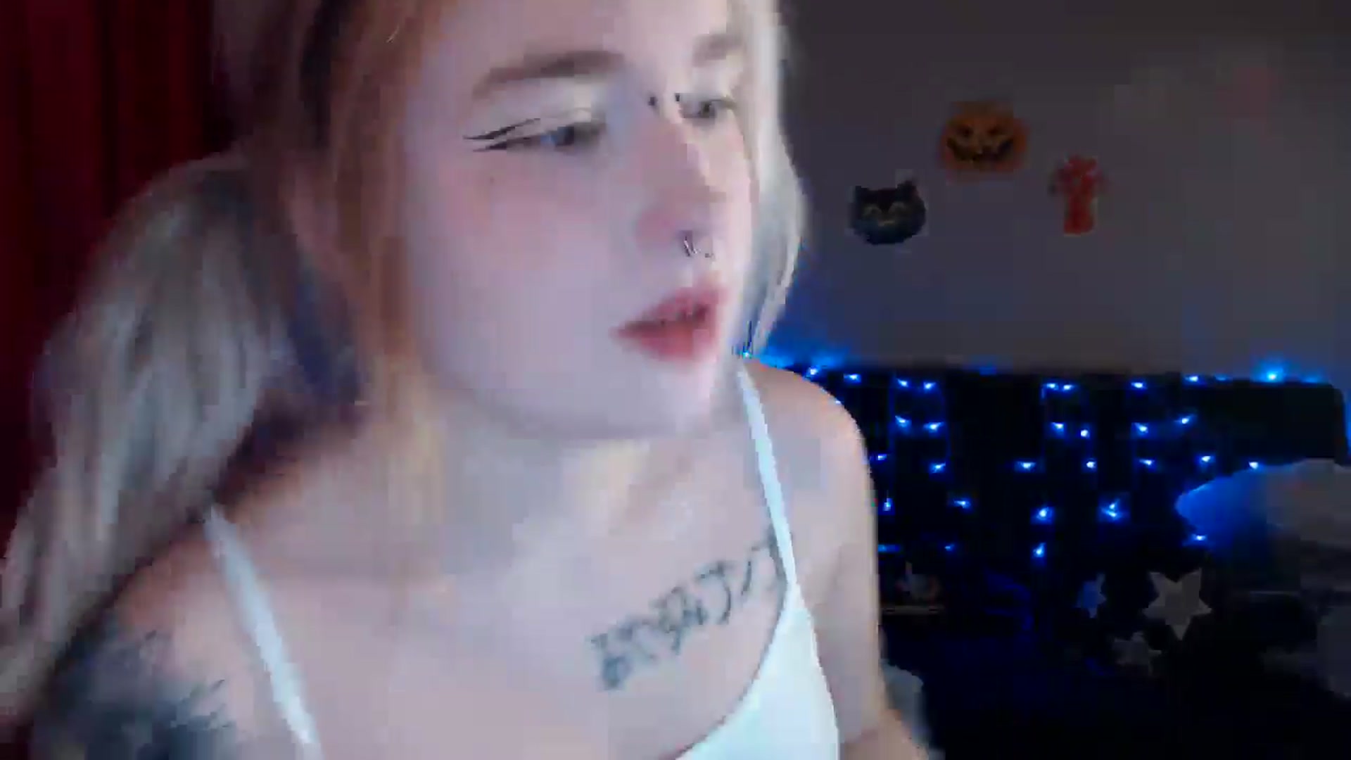 Gallery image thumbnail from Killinna's myfreecams stream on, 10/15/2024, 15:01 image 6 of 20