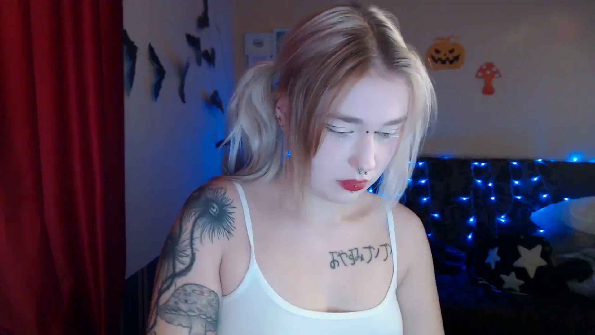 Gallery image thumbnail from Killinna's myfreecams stream on, 10/15/2024, 15:01 image 15 of 20