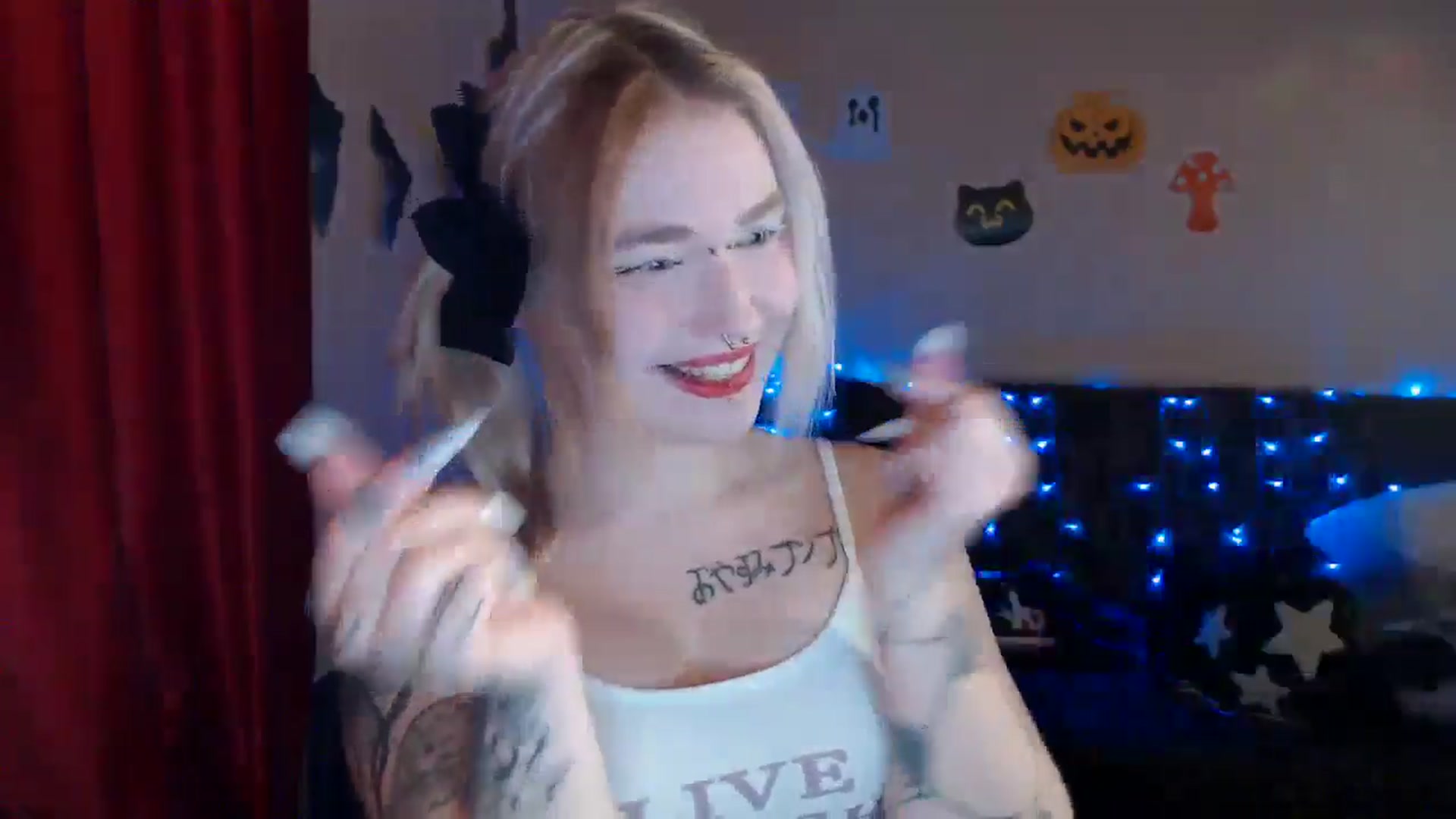 Gallery image thumbnail from Killinna's myfreecams stream on, 10/15/2024, 15:01 image 18 of 20