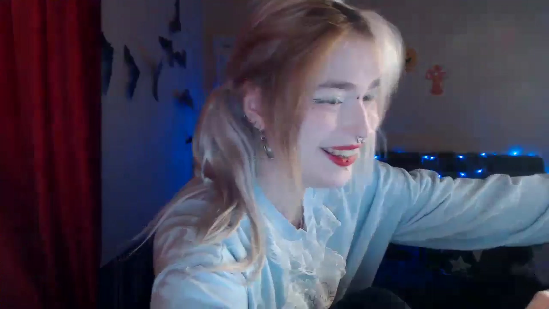 Gallery image thumbnail from Killinna's myfreecams stream on, 10/15/2024, 15:01 image 11 of 20