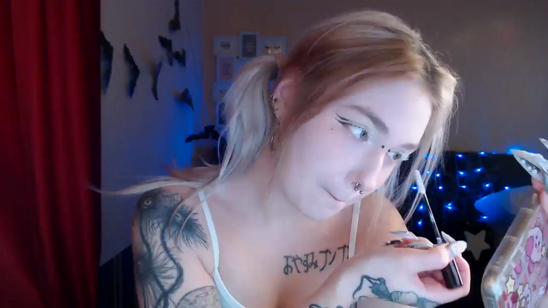 Gallery image thumbnail from Killinna's myfreecams stream on, 10/15/2024, 15:01 image 9 of 20