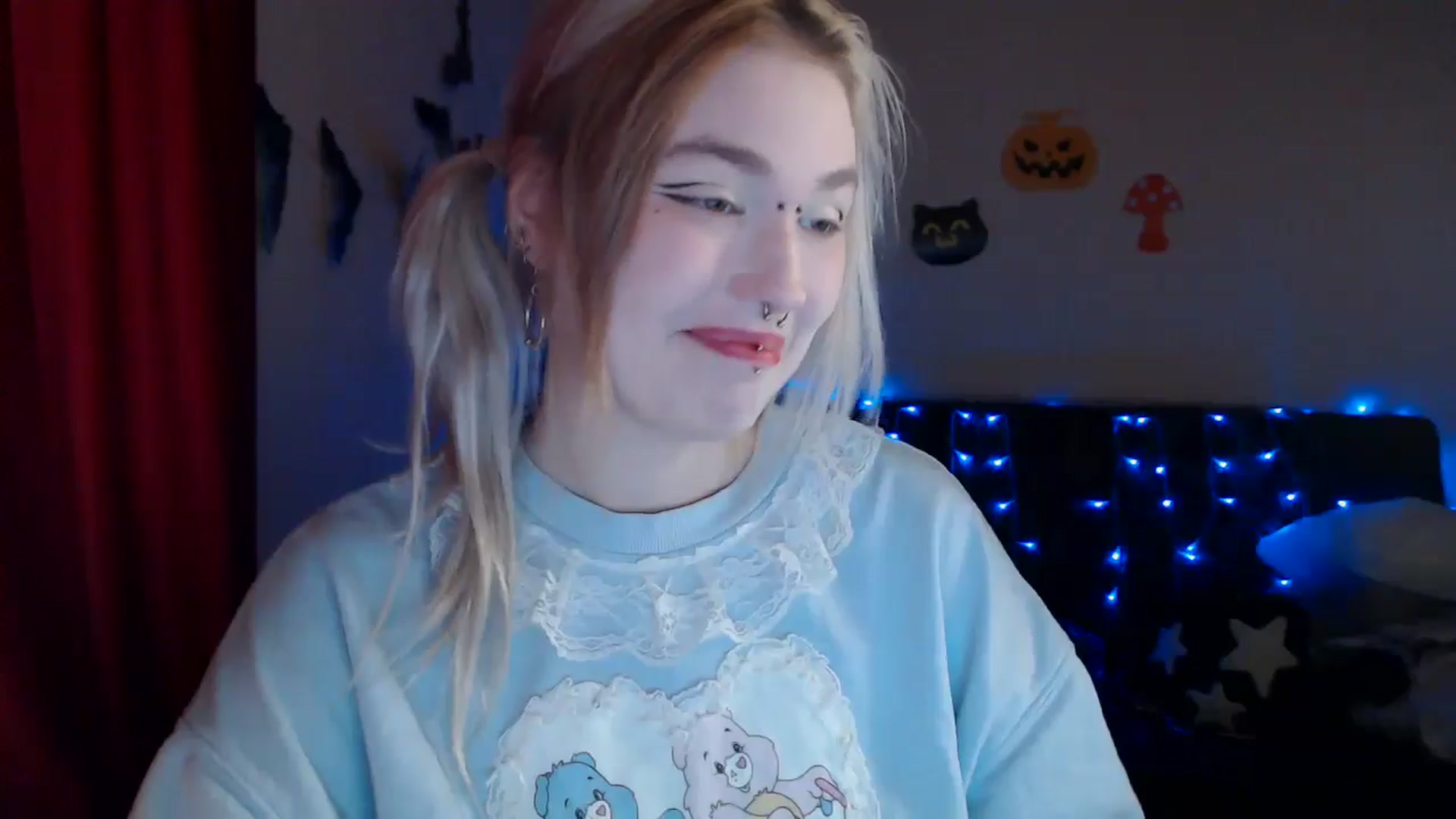Gallery image thumbnail from Killinna's myfreecams stream on, 10/15/2024, 15:01 image 4 of 20