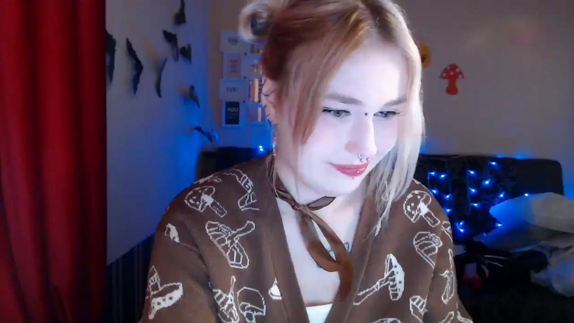 Gallery image thumbnail from Killinna's myfreecams stream on, 10/17/2024, 14:45 image 10 of 20