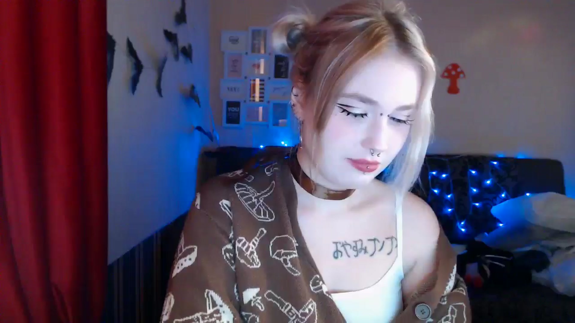 Gallery image thumbnail from Killinna's myfreecams stream on, 10/17/2024, 14:45 image 18 of 20