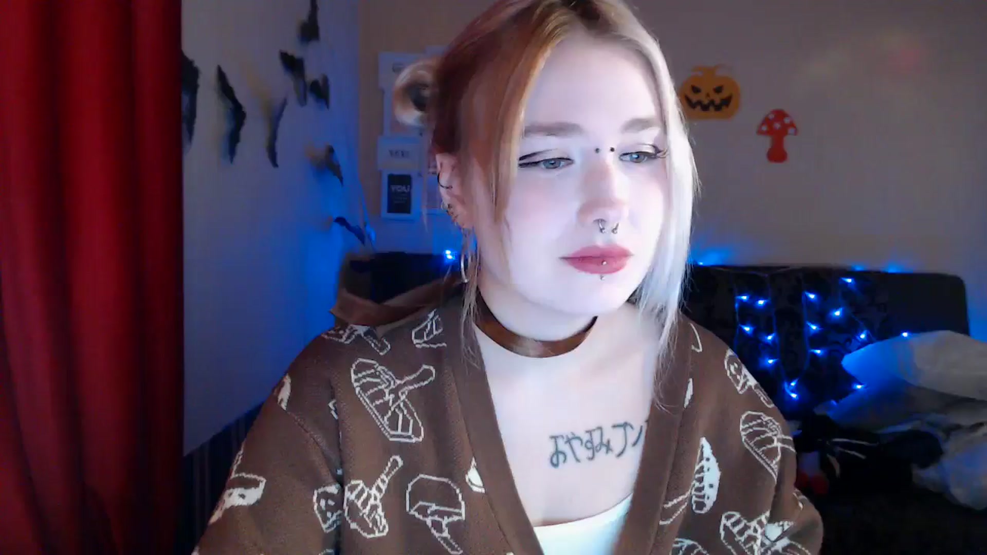 Gallery image thumbnail from Killinna's myfreecams stream on, 10/17/2024, 14:45 image 8 of 20