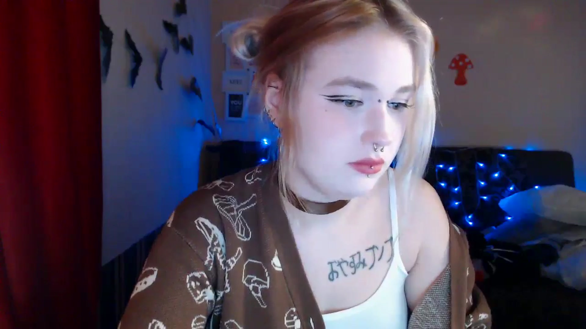 Gallery image thumbnail from Killinna's myfreecams stream on, 10/17/2024, 16:01 image 5 of 20