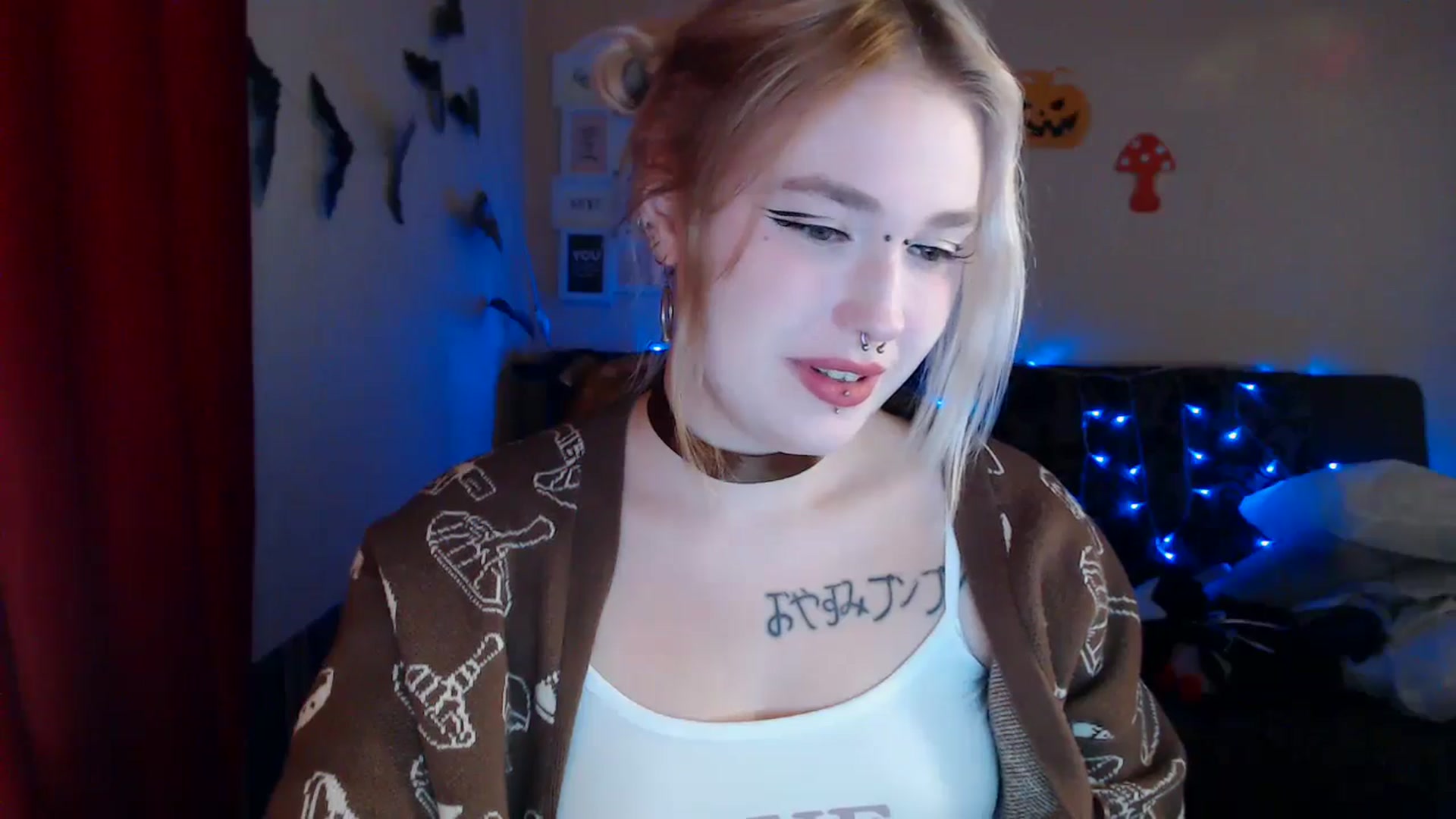 Gallery image thumbnail from Killinna's myfreecams stream on, 10/17/2024, 16:01 image 9 of 20
