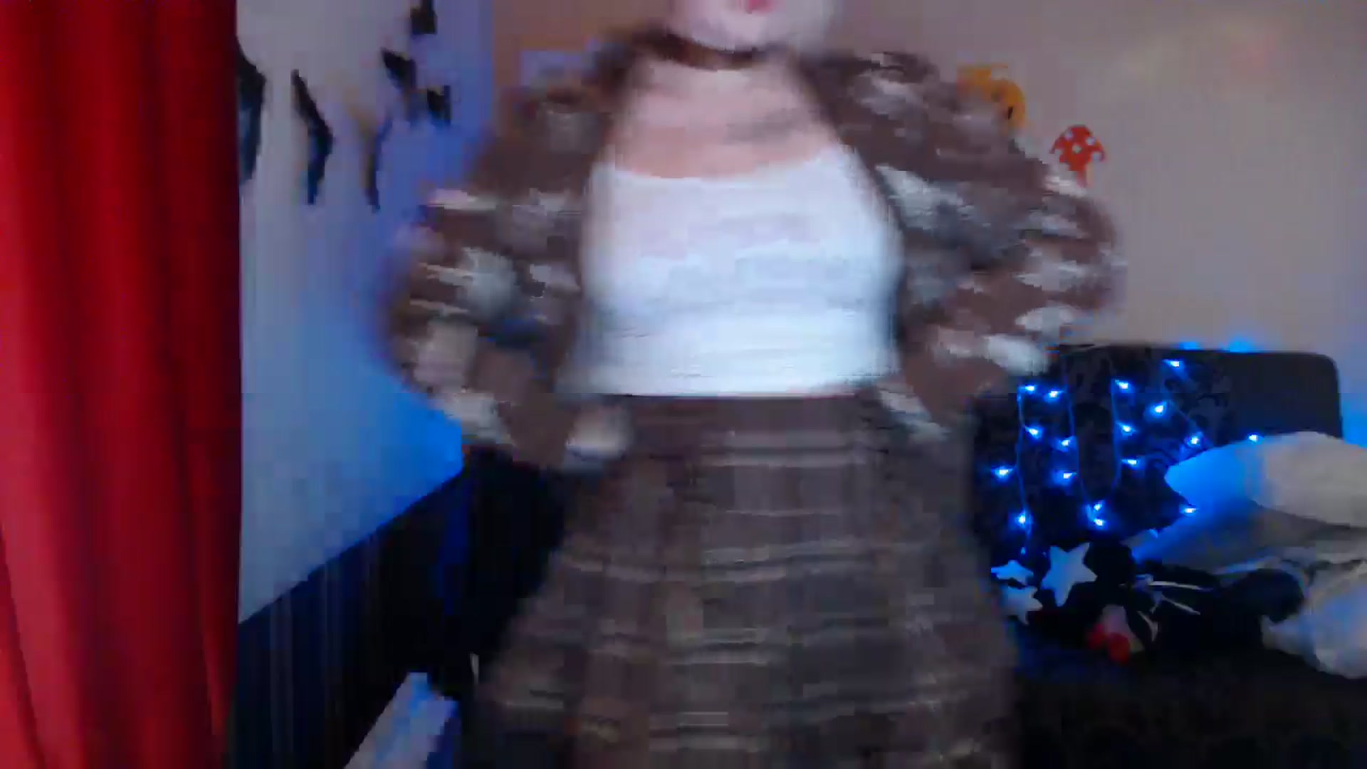 Gallery image thumbnail from Killinna's myfreecams stream on, 10/17/2024, 16:01 image 15 of 20